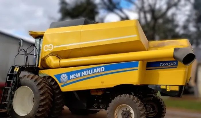 Colheitadeira New Holland TX4.90
