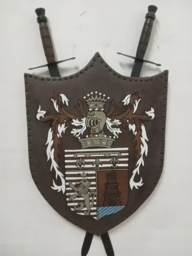 Decoração: Brasão de Espadas Que Pertenceu a Mansão de Natal