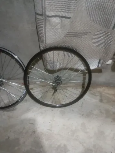 Vendo 2 aros novinho 