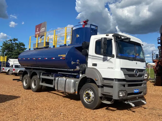 Vendo caminhão PIPA 20.000 LTS 