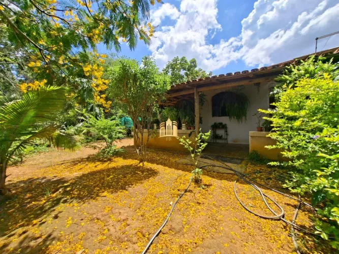 CASA A VENDA BAIRRO RECREIO DOS TROPEIROS EM ESMERALDAS/MG R$ 200.000,00