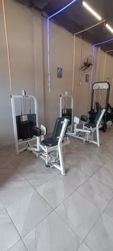 Aparelhos para academia, musculação