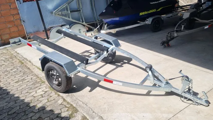 Carretinha para jet isk spark galvanizada nova