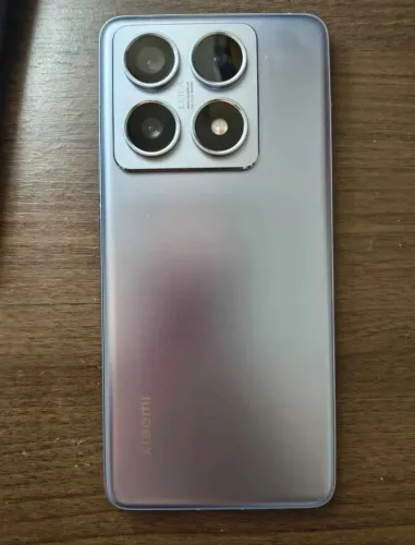 Xiaomi 14t pro com 512GB de armazenamento e 12GB de memória RAM 