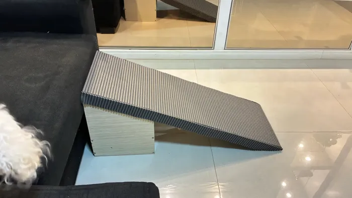 rampa emborrachada para cachorro 37cm de altura x 94cm de comprimento