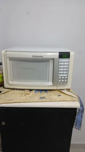 Vendo micro-ondas usado