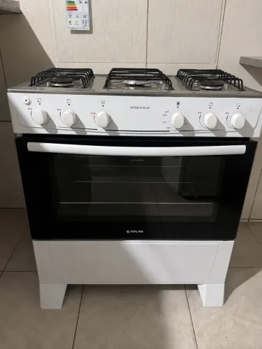 Forno nunca usado do fogão