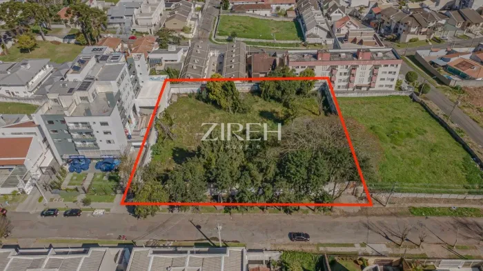 TERRENO ZR3 NO PAROLIN À VENDA COM 53M² DE TESTADA