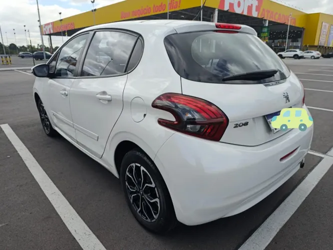 Peugeot 208 Allure 1.2 Flex 12V 5P Mec. 2020