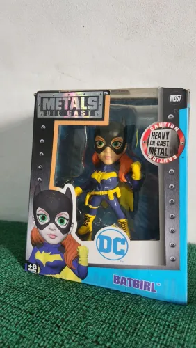 Boneco Batgirl DC Comics Die Cast