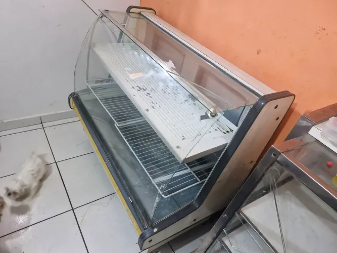 Vendes balcão e refrigerador