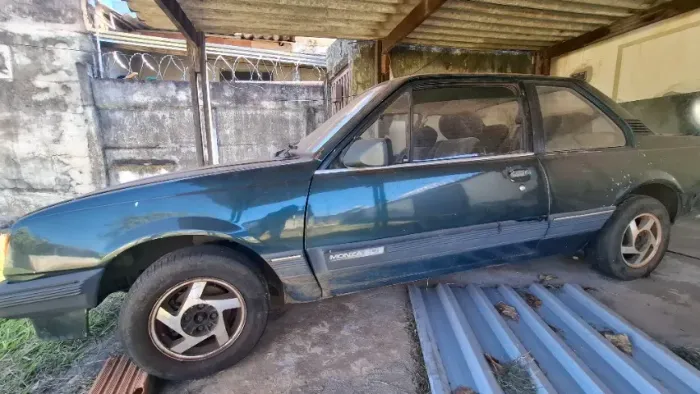 Chevrolet Monza GL 1.8 Efi/ SL/ L/ 650/barc. 2e4p (álcool) 1984