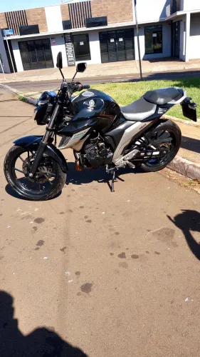 Fz25 a venda