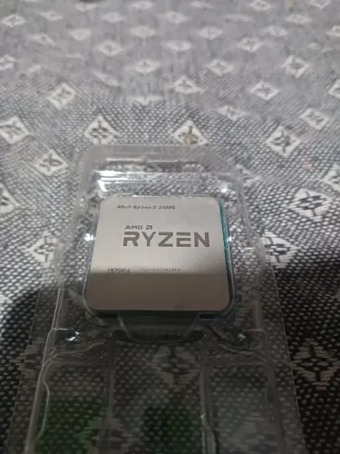 Processador Ryzen 5-2400g.