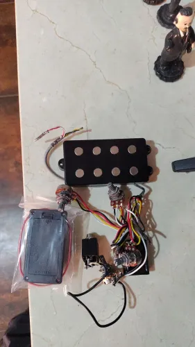Captador e circuito ativo para baixo modelo Music Man