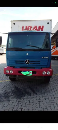 Caminhão toco 1718 2°dono 6 pneus novos carro impecável pronto para trabalhar