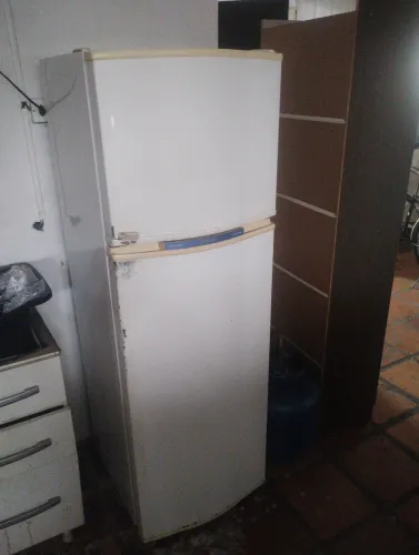 Vendo geladeira consul