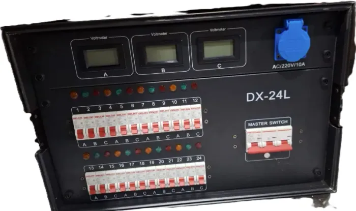 RACK MAIN POWER DX24L profissional c/24 disjuntor 32a tomada 48/10a. 3 displays marcadores