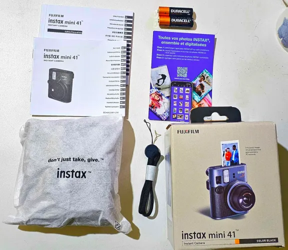 Câmera Fujifilm Instax Mini 41