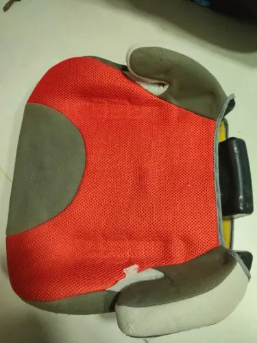 Cadeira para bebe em carro