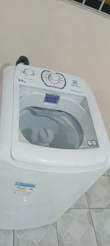 Maquina de lavar roupa.