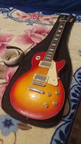 Guitarra Michael 
