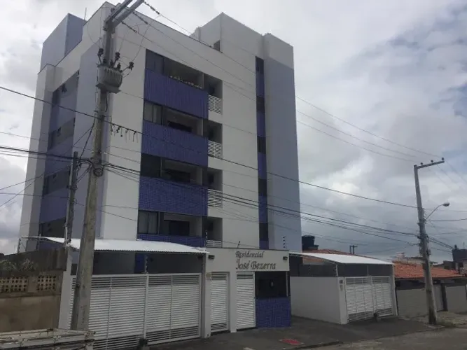 Apartamento para alugar com 2 Quartos no 13 de Maio - incluso no aluguel IPTU e Cond