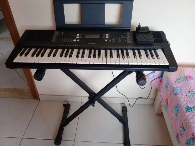 TECLADO YAMAHA PSR E363