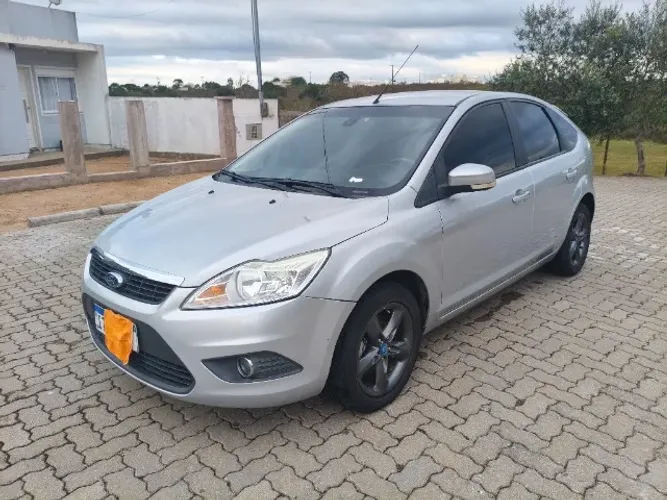 Ford Focus 2.0 16v/ 2.0 16V Flex 5P 2013