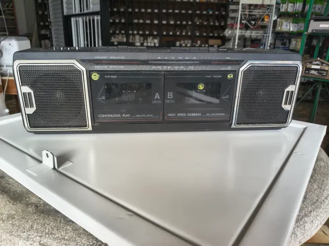 Rádio gravador CCE*não funciona*