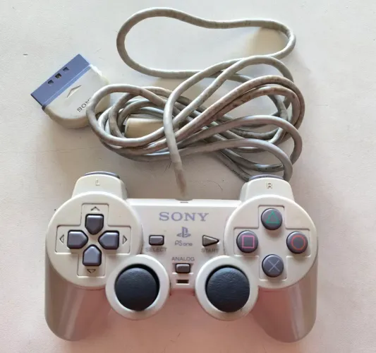 Controle original série A PS one funcionando tudo perfeitamente