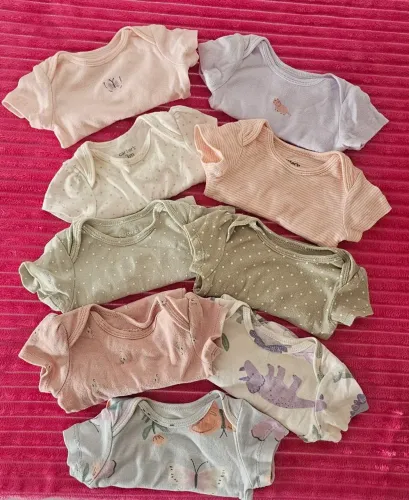Kit com 9 bodies Carter's - 3 meses