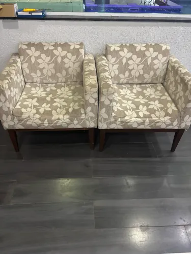 2 poltronas decorativas