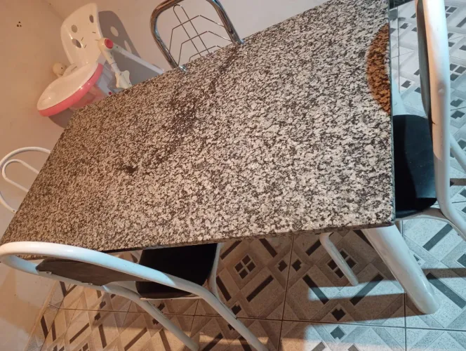 Mesa de mármore 