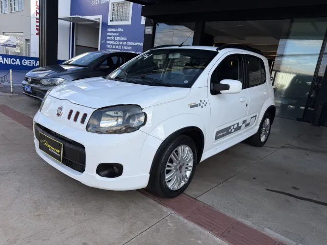 Fiat Uno Sporting 1.4 EVO Fire Flex 8V 4P 2014