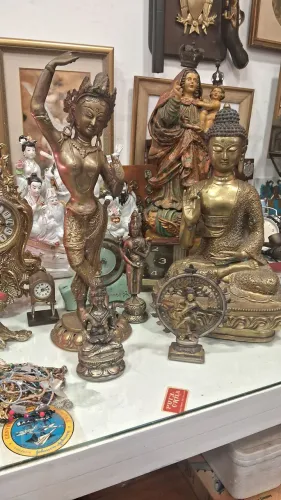 Esculturas Oriental em Bronze 5 peças