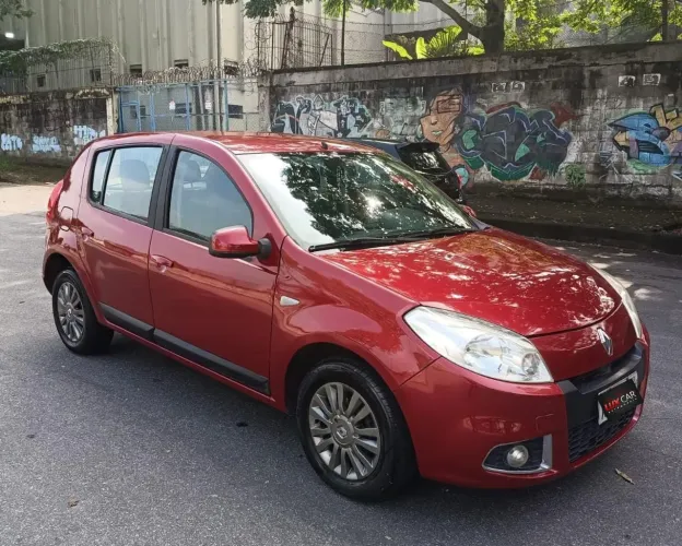 Renault Sandero Privilège Hi-flex 1.6 8V 5P 2013