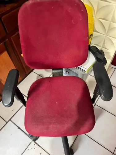 Cadeira de escritório confortável 