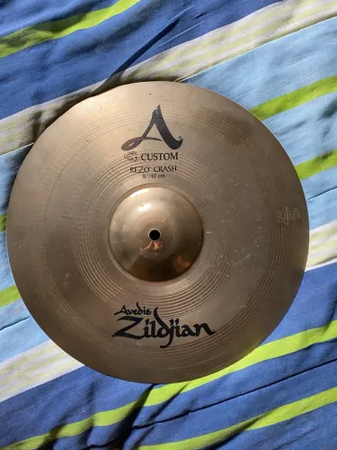 A custom Rezo 16 Zildjian