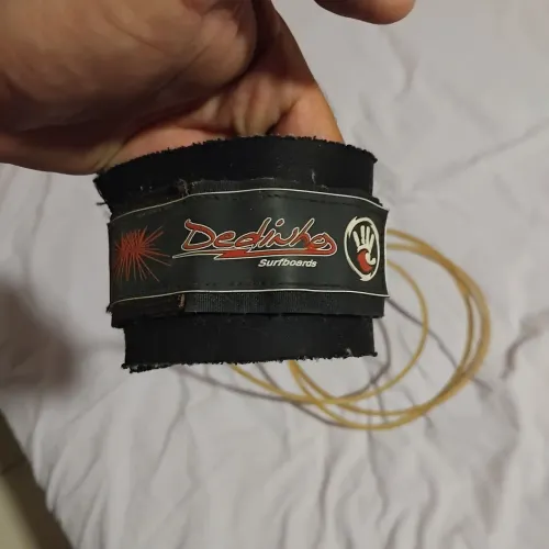 Vendo 01 strep leash para prancha de surf