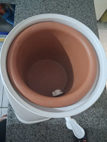 SUPORTE PARA GALÃO 
