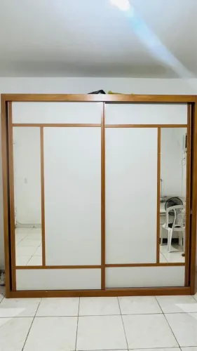 GUARDA ROUPA