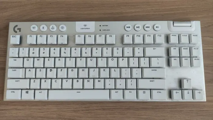 Teclado Logitech G915 TKL Branco