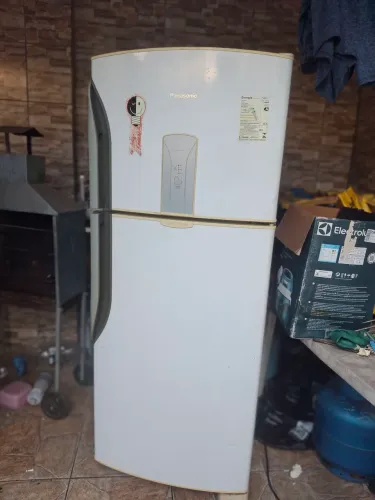 Geladeira Panasonic 475L Frost Free.