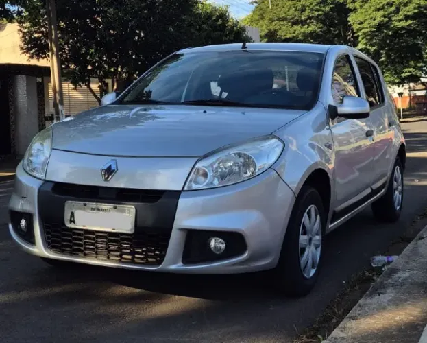 Renault Sandero Expression Hi-flex 1.0 16V 5P 2013