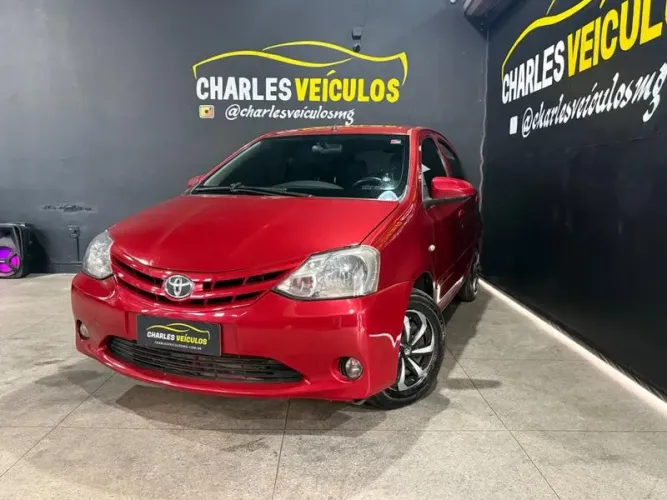 Toyota Etios 1.3 Flex 16V 5P Mec. 2014