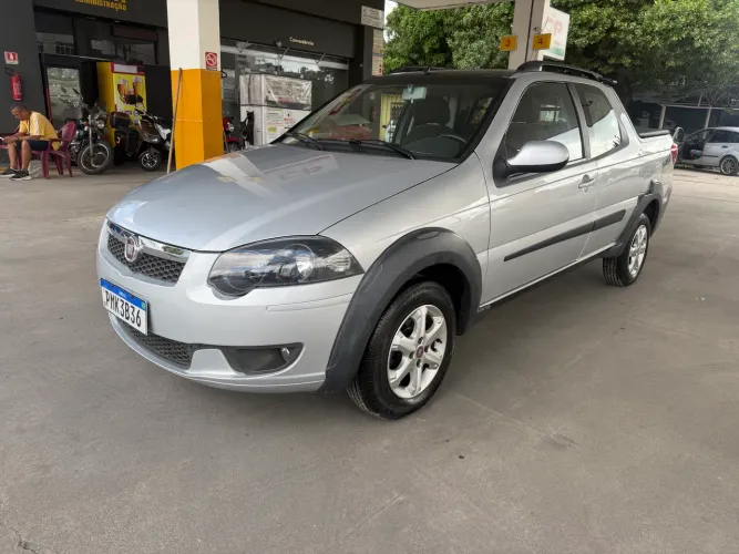 Fiat Strada Trekking 1.6 16V Flex CD 2015