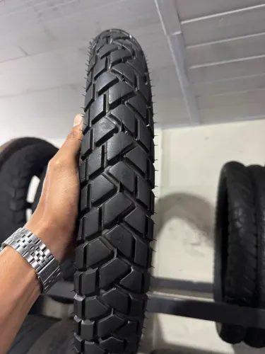 01 Pneu Rinaldi Ralye 2.75/18 R 18 R34 80% vida útil