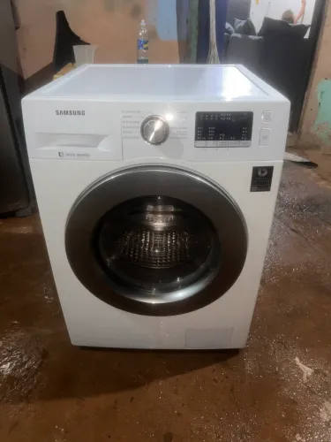Lava e seca Samsung