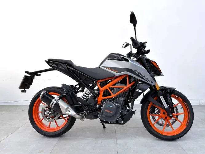 KTM DUKE 390 ABS